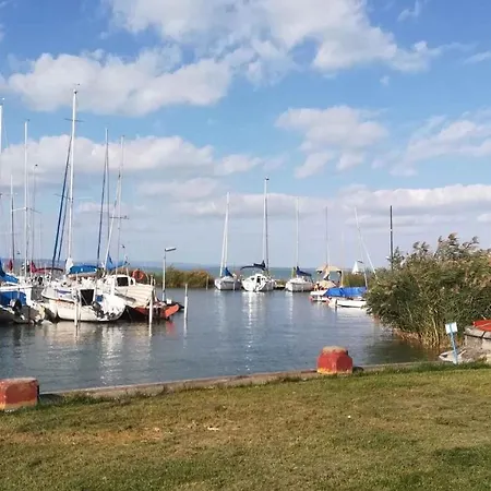 In Siofok/balaton 19976 *